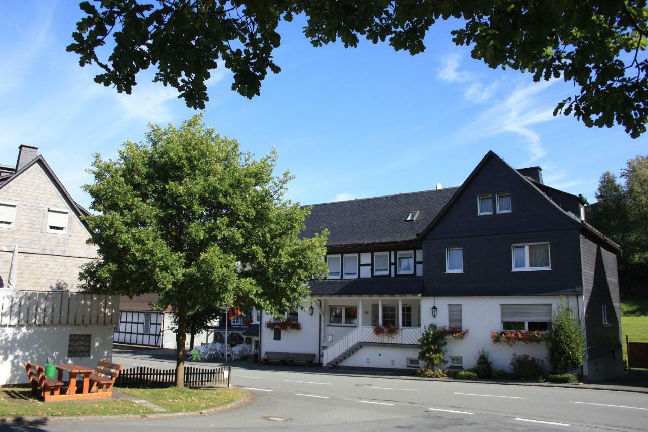 Gasthof-Pension Hunaustuben Schmallenberg Exterior photo